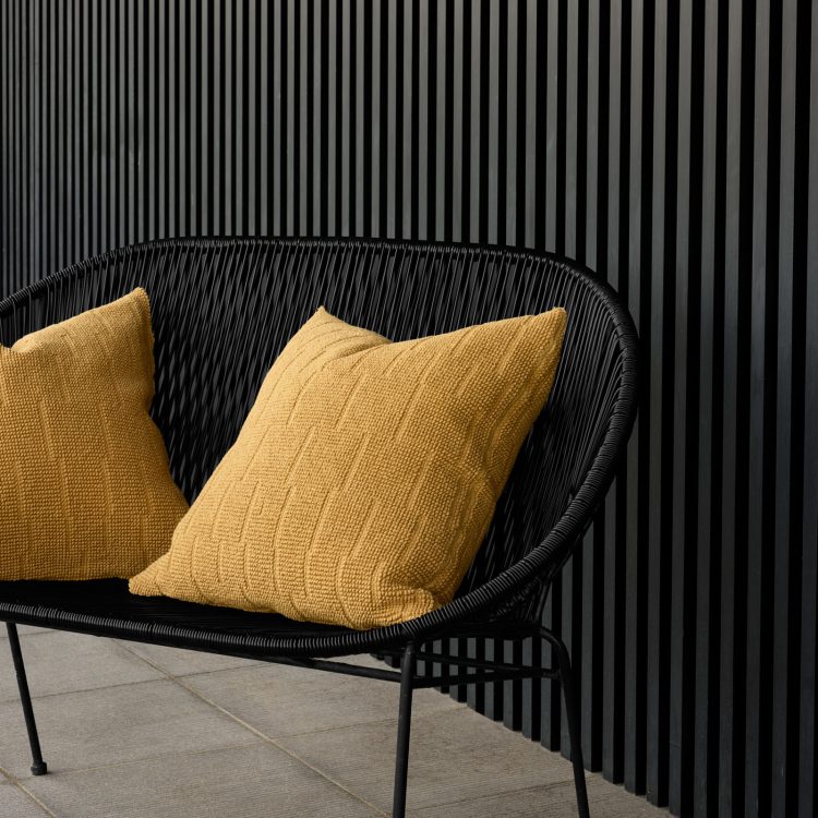 almofada-decorativa-amarelo-outline-1