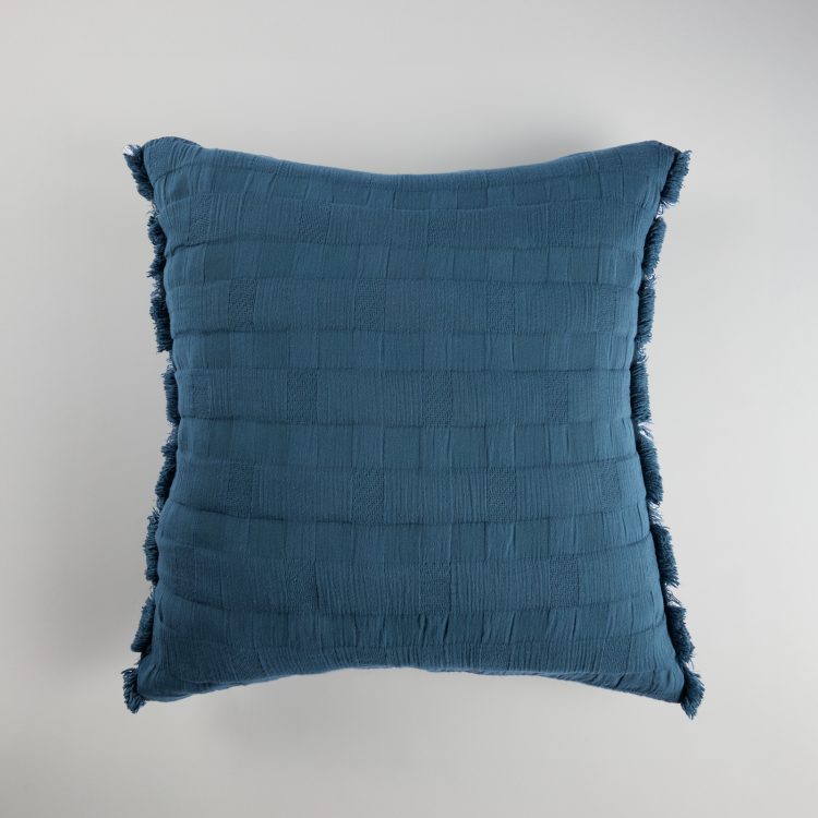 almofada-decorativa-azul-malthe-1
