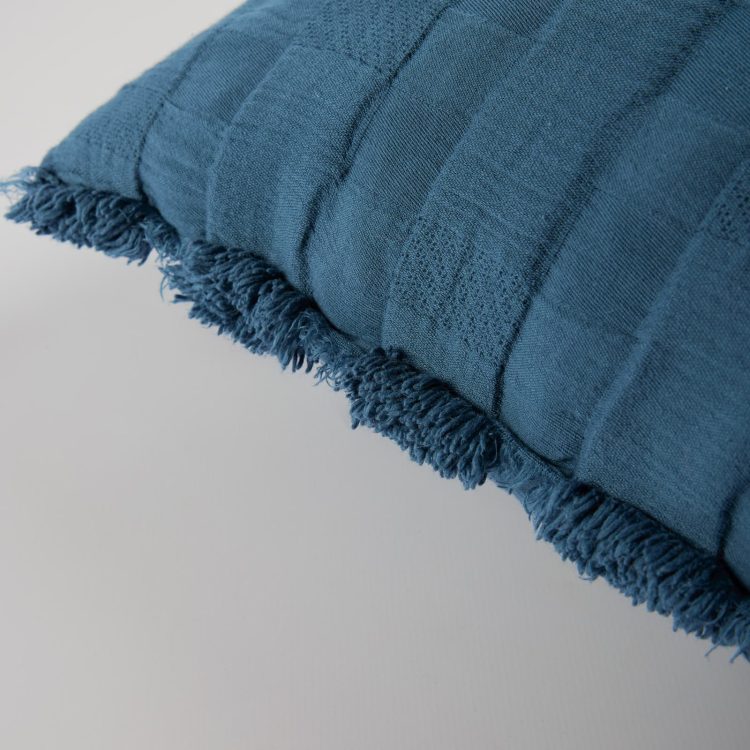 almofada-decorativa-azul-malthe-2
