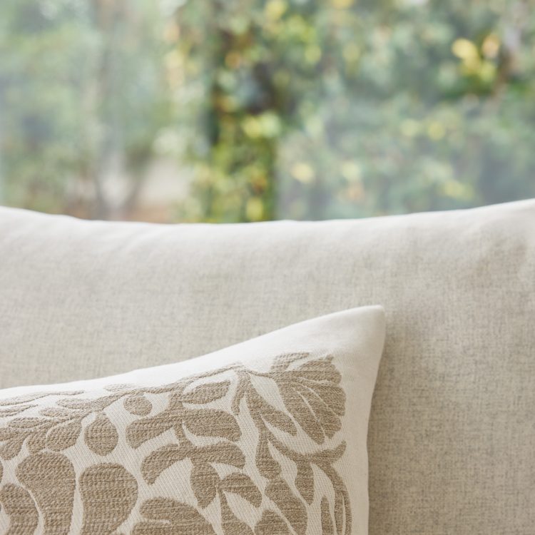 almofada-decorativa-bege-druida-2