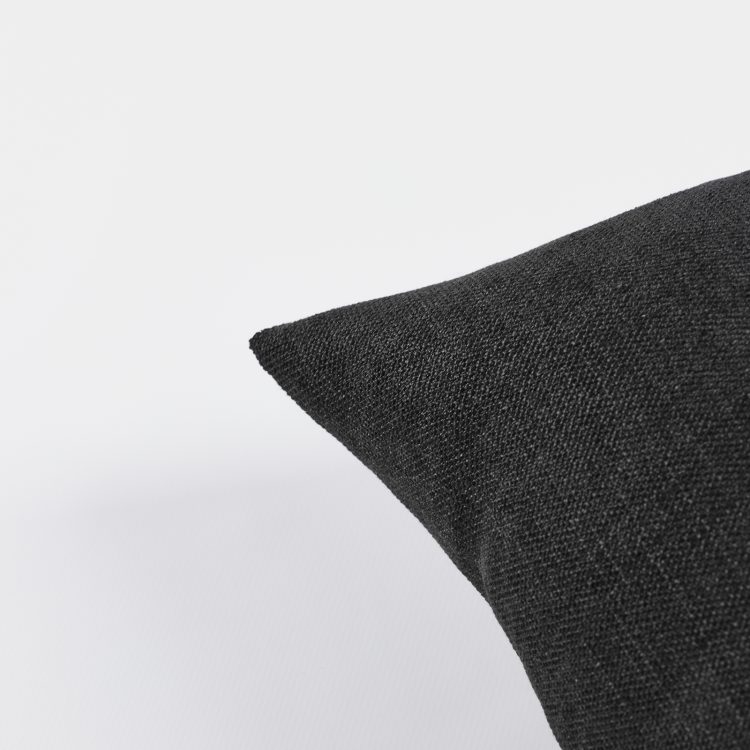 almofada-decorativa-preto-canvas-2