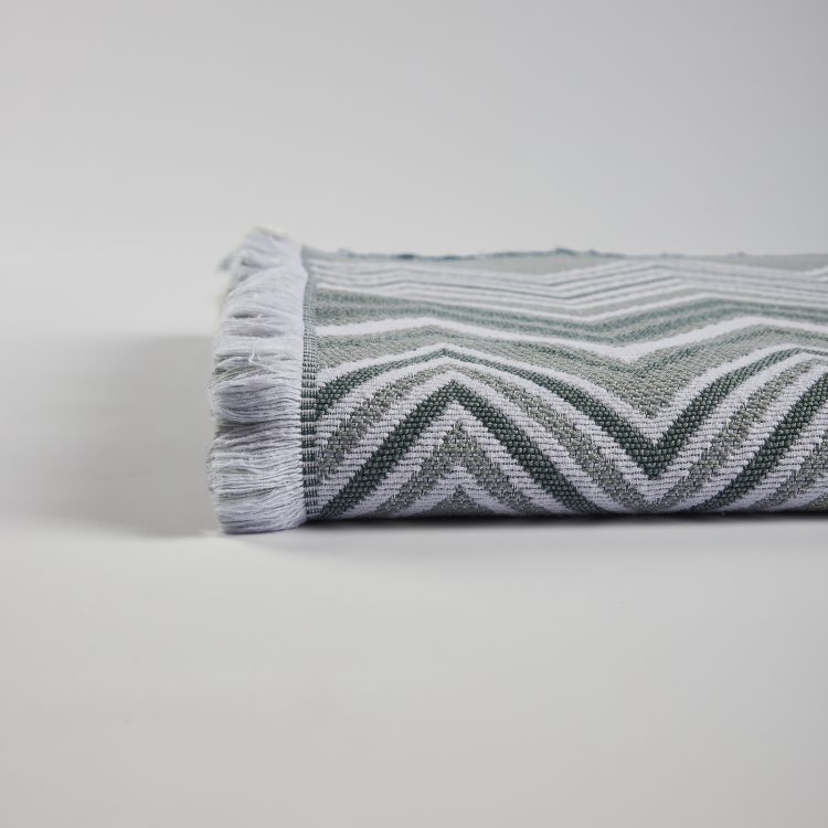 manta-verde-escuro-winter-spirit-2