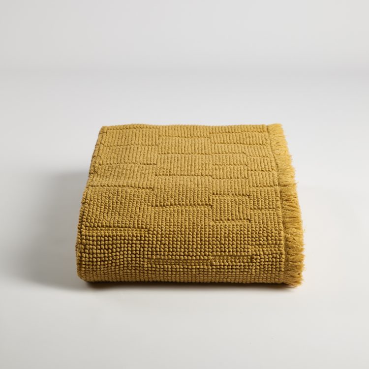 tapa-pes-amarelo-outline-1