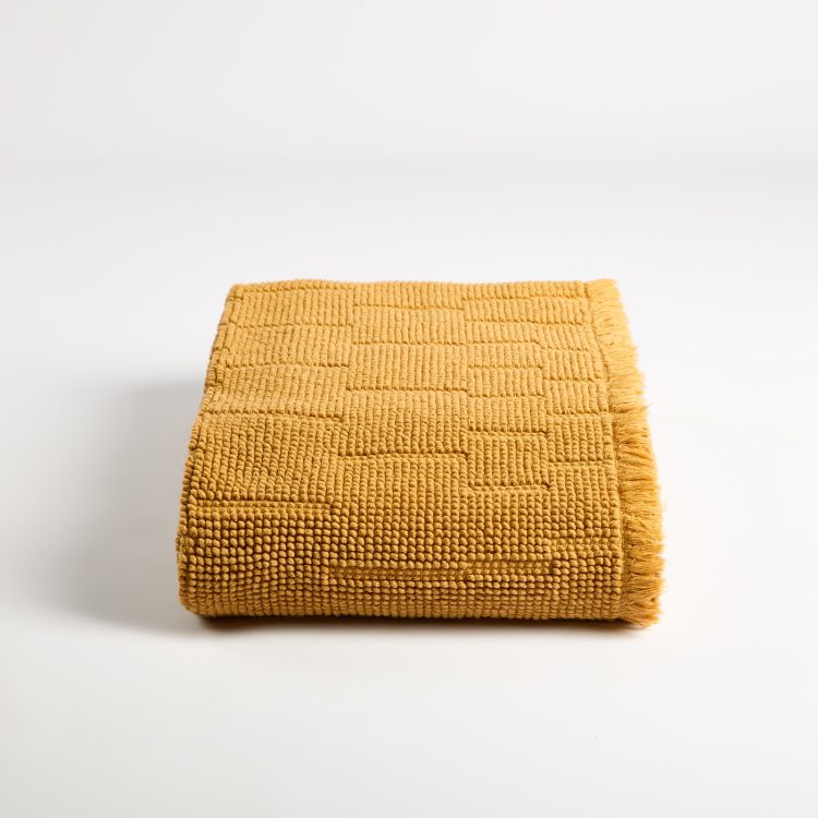 tapa-pes-amarelo-outline-1