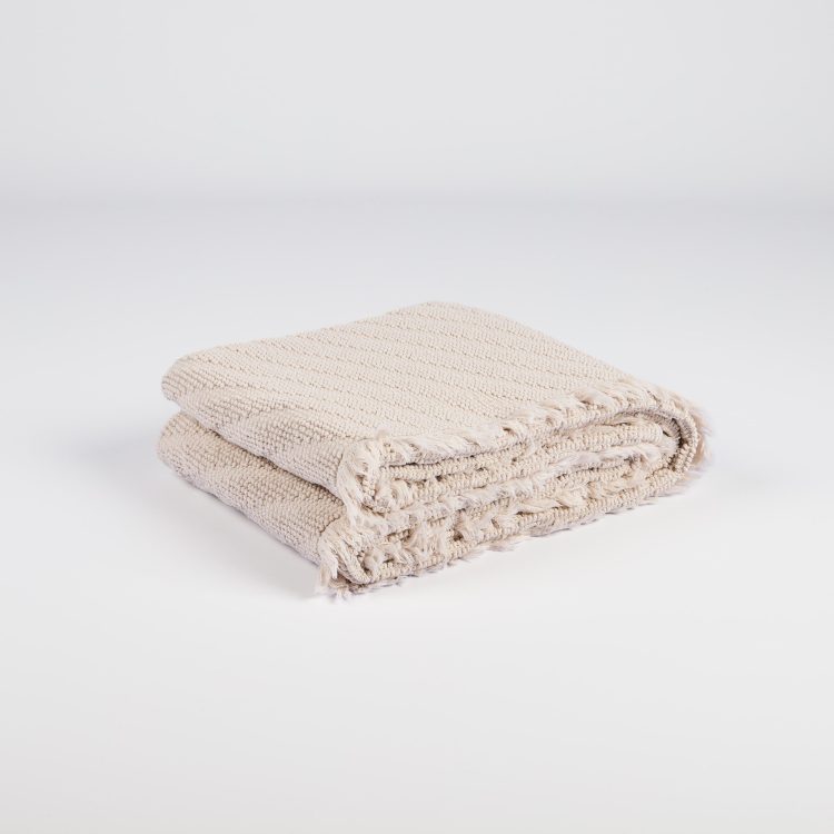 tapa-pes-bege-devi-1