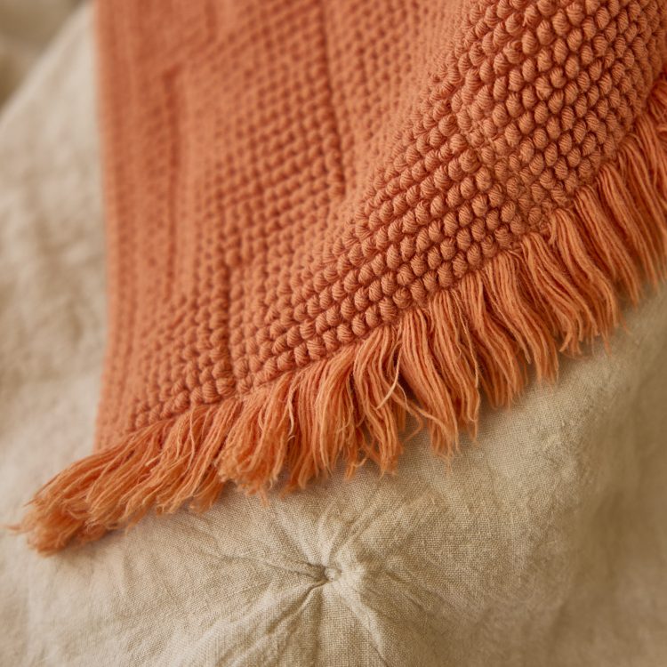 tapa-pes-laranja-outline-2