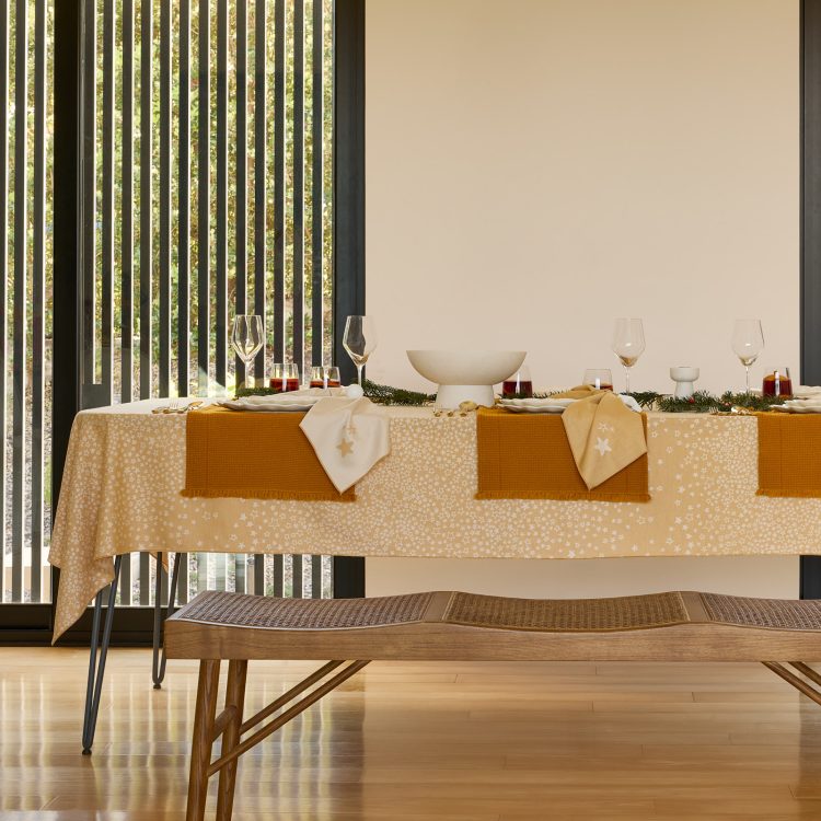 toalha-mesa-amarelo-constellation-1