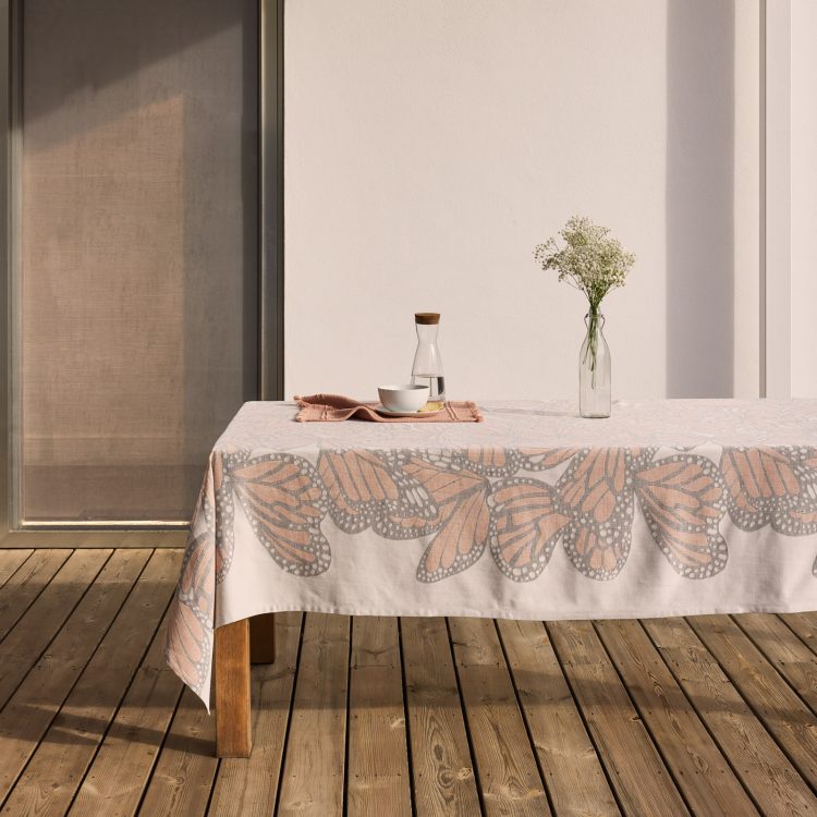 toalha-mesa-salmao-wings-allover-1